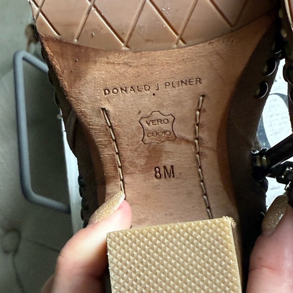 Donald J. Pliner Studded Brown Ankle Boots size 8 - Picture 11 of 11